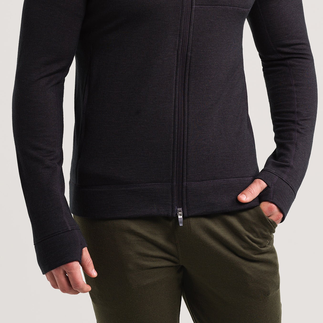 Thumbholes